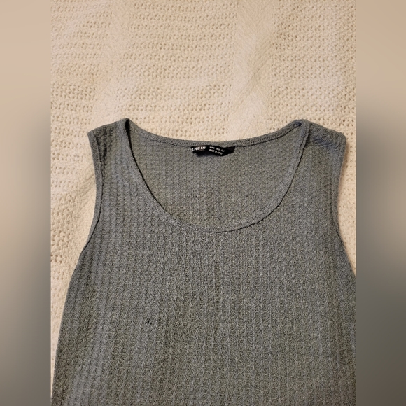 SHEIN PEPLUM WAFFLE KNIT TANK TOP - Picture 5 of 6